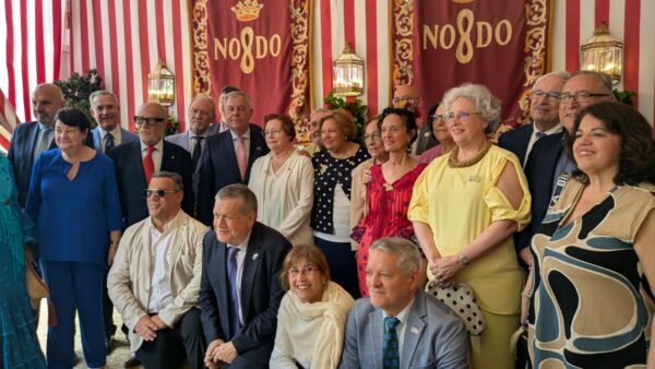 La casa de Castilla y León en Sevilla agasajada en la caseta municipal durante la feria 202